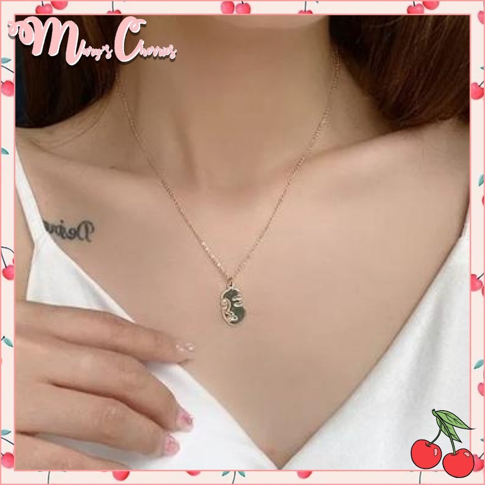 ๐ 14K Gold FACE Necklace - Picture 1 of 2